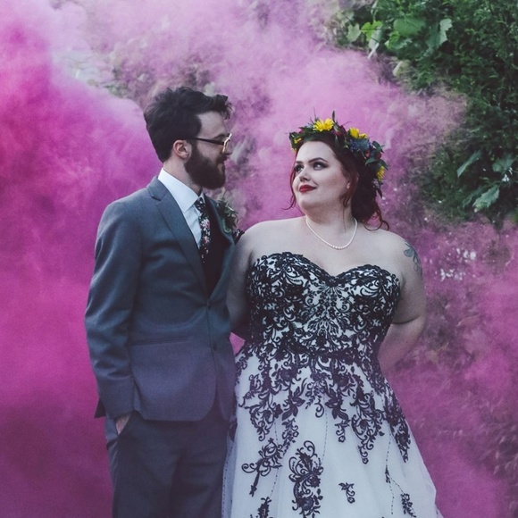 Meet your Posher, Arden - Picture 2 of 2